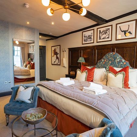 Salisbury Arms Hotel Хартфорд Экстерьер фото