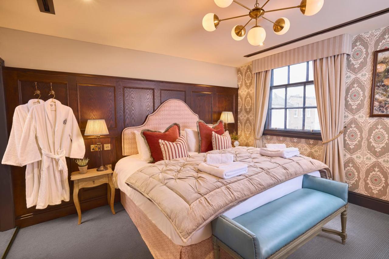 Salisbury Arms Hotel Хартфорд Экстерьер фото