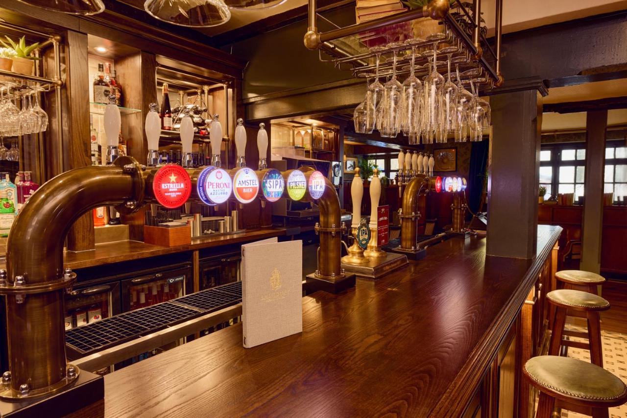 Salisbury Arms Hotel Хартфорд Экстерьер фото