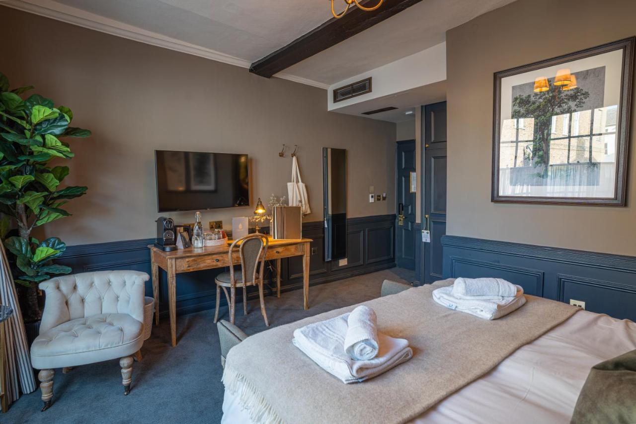Salisbury Arms Hotel Хартфорд Экстерьер фото