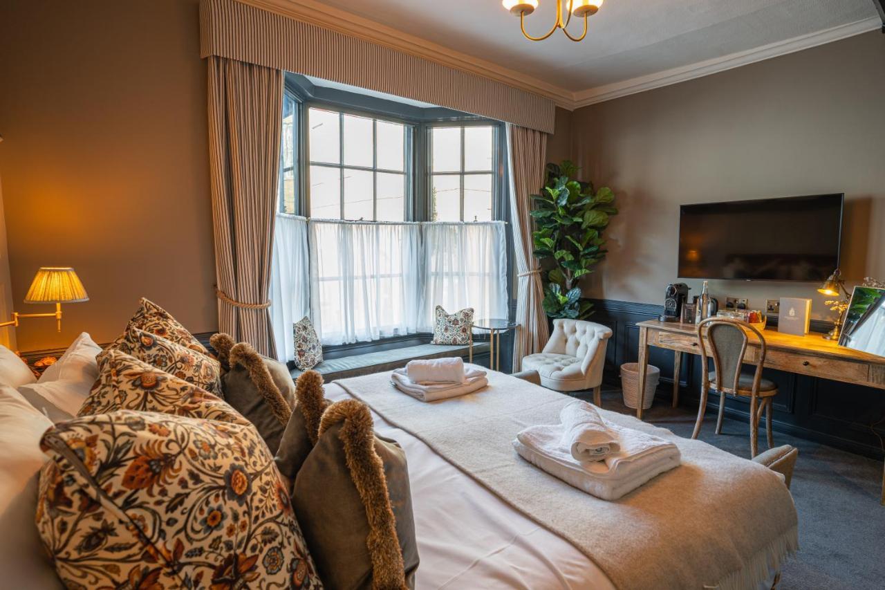 Salisbury Arms Hotel Хартфорд Экстерьер фото