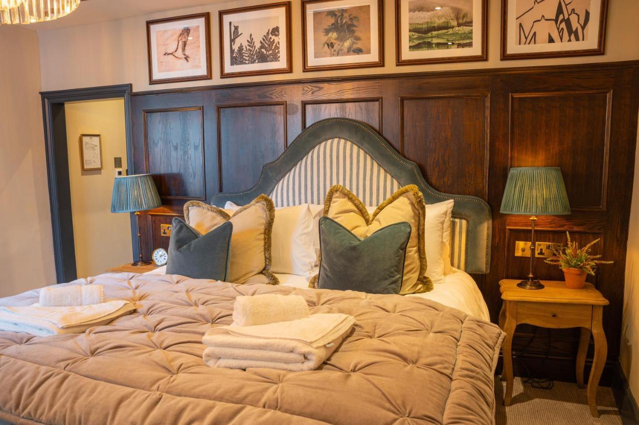 Salisbury Arms Hotel Хартфорд Экстерьер фото